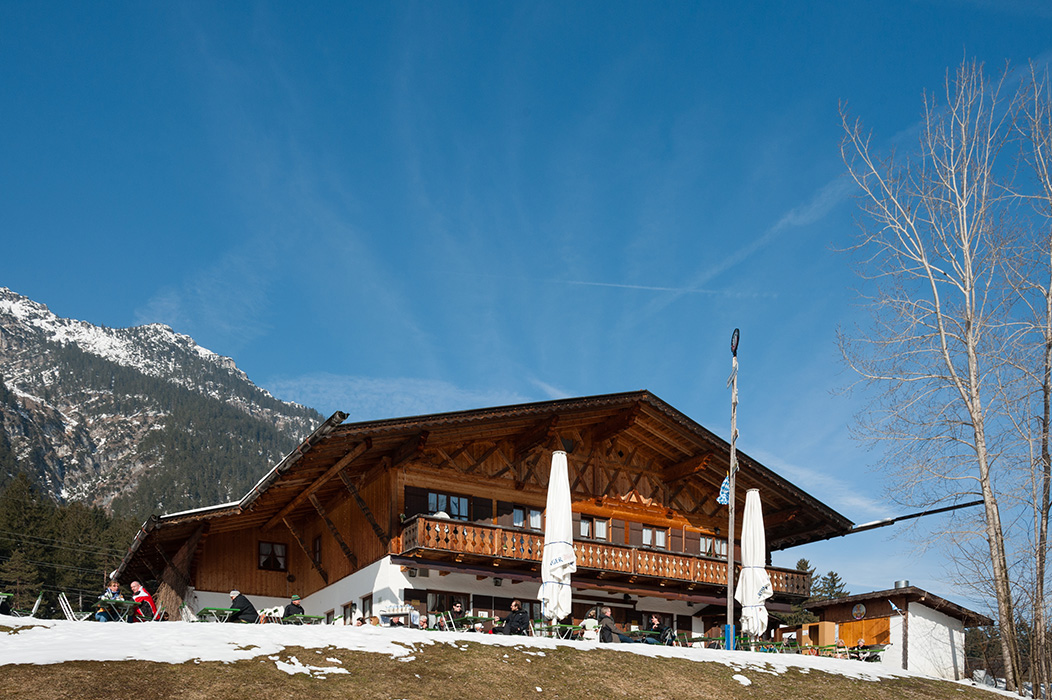 Berggasthof-Almhuette-Windbeutelalm-Garmisch-Partenkirchen025.jpg